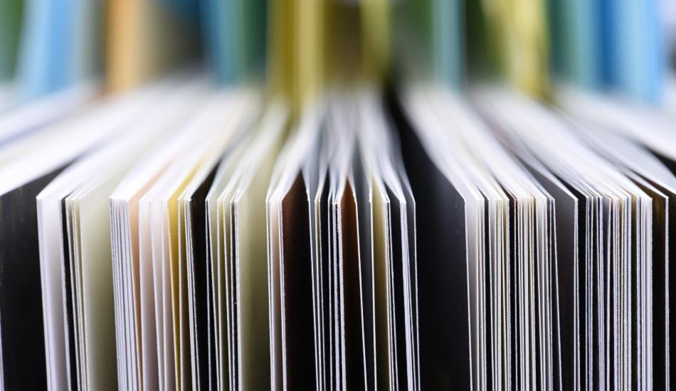 Adobestock_107183629_papers_files
