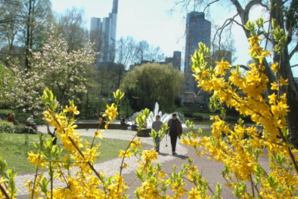 Taunusanlage im Frühling © 09 Stadt Frankfurt am Main, Foto: Rainer Rüffer